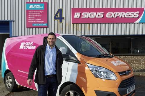 Ben Watson, Signs Express Bristol